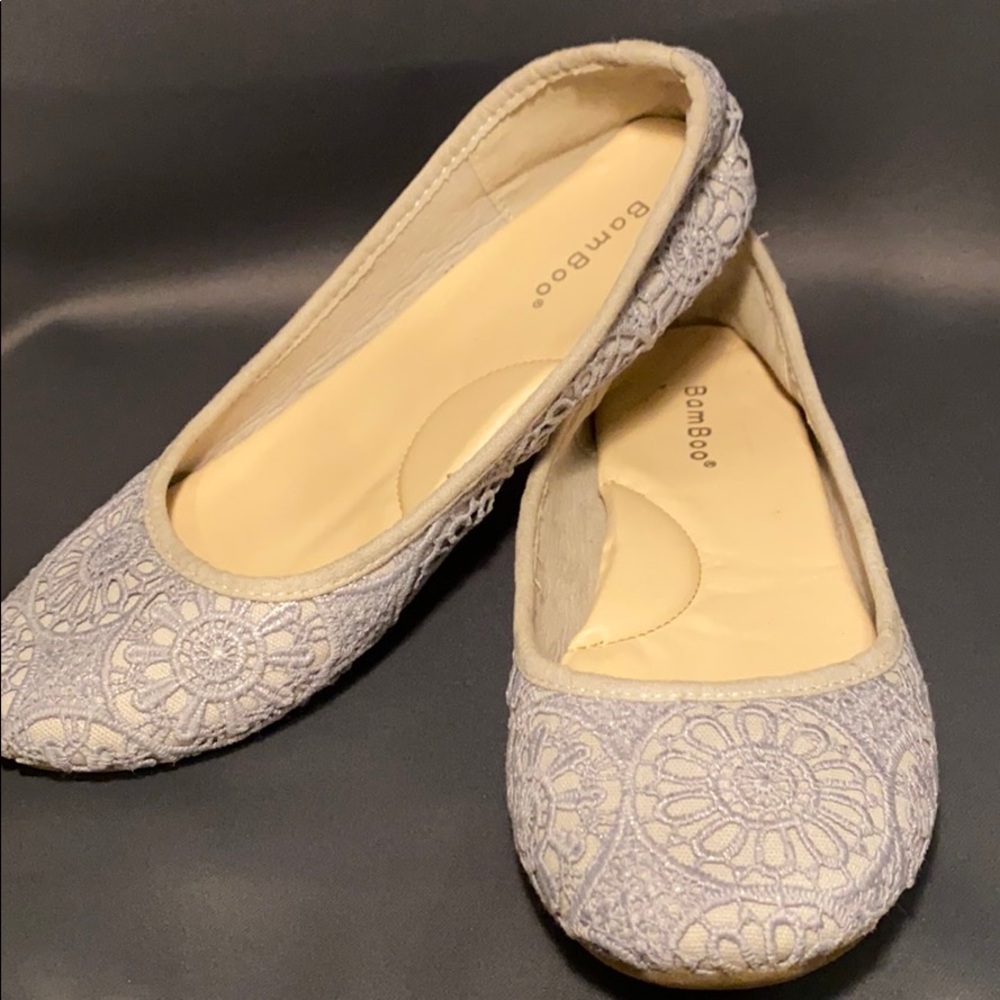 Bamboo embroidered flats!